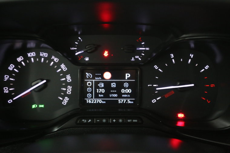 Vehicle Image 12
