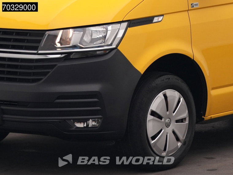 Vehicle Image 29