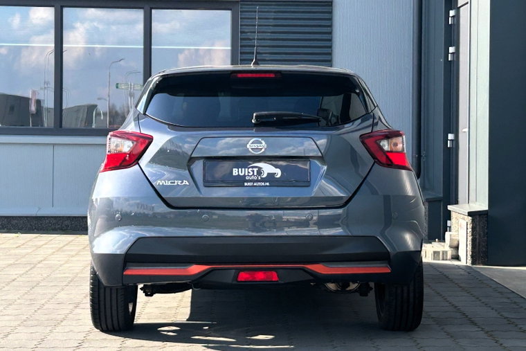 Vehicle Image 21