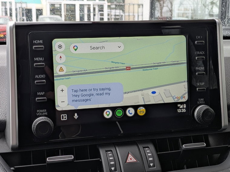 Vehicle Image 32