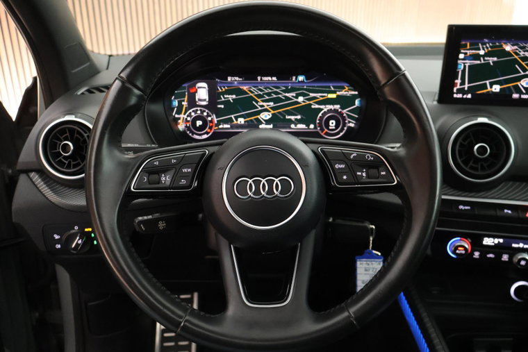 Vehicle Image 21