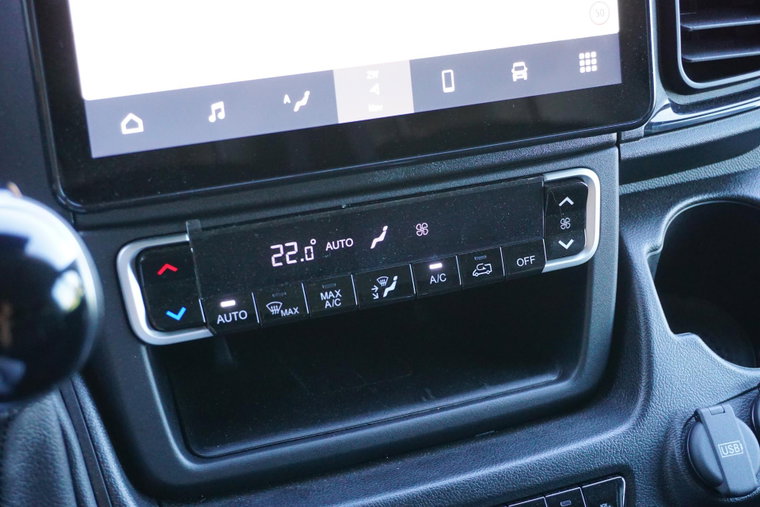 Vehicle Image 35