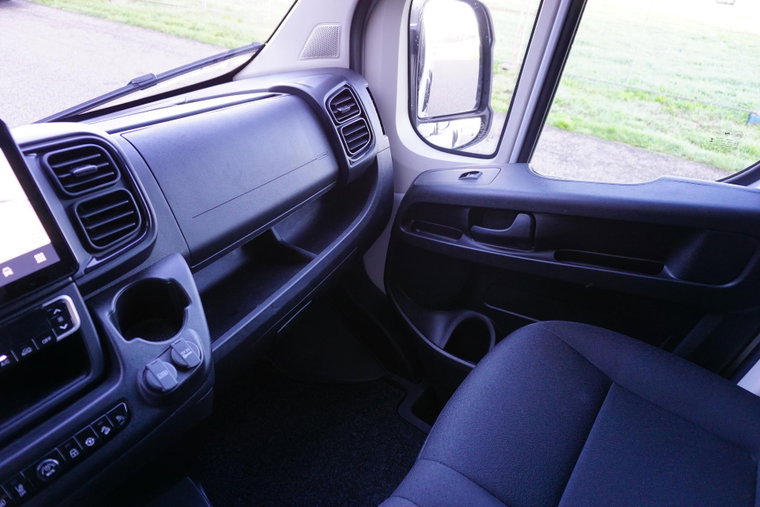 Vehicle Image 37