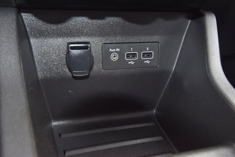Vehicle Image 26
