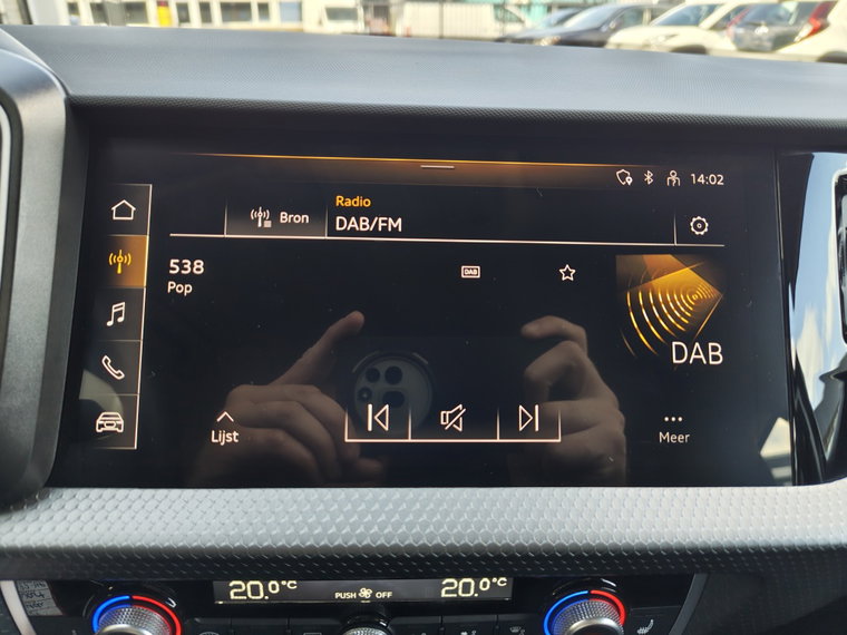 Vehicle Image 18