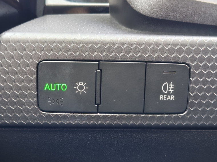 Vehicle Image 27