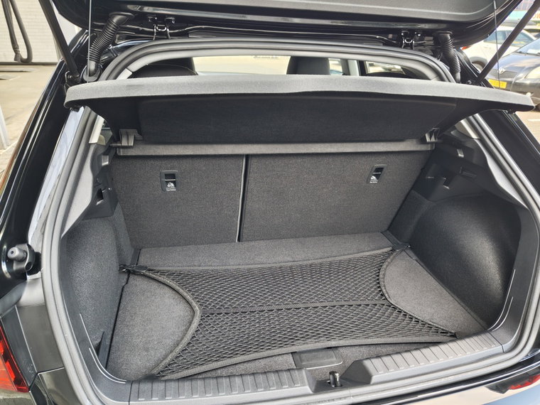 Vehicle Image 33