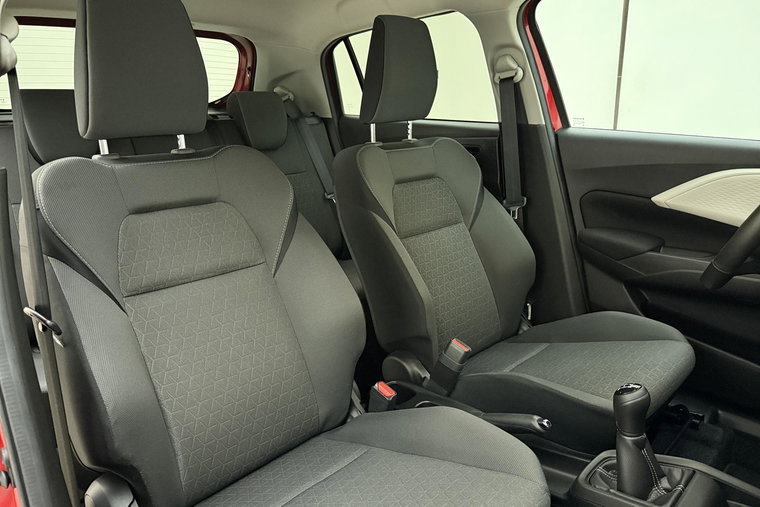 Vehicle Image 13