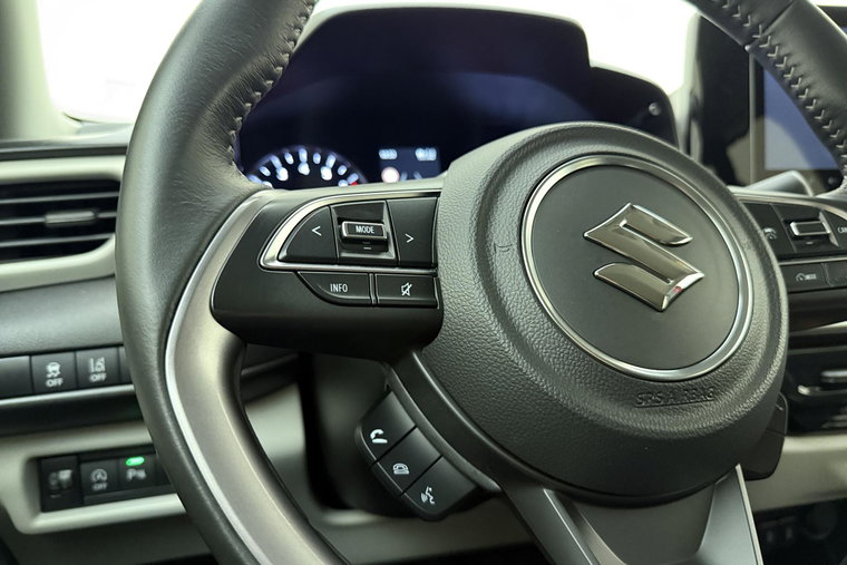 Vehicle Image 19