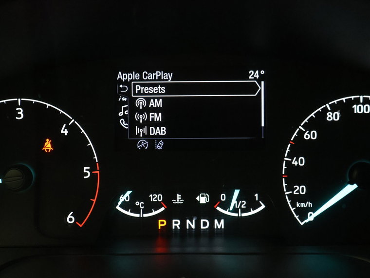 Vehicle Image 25