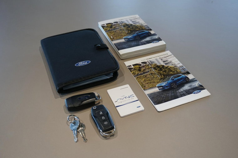 Vehicle Image 13