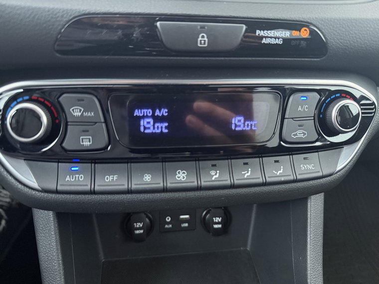 Vehicle Image 31
