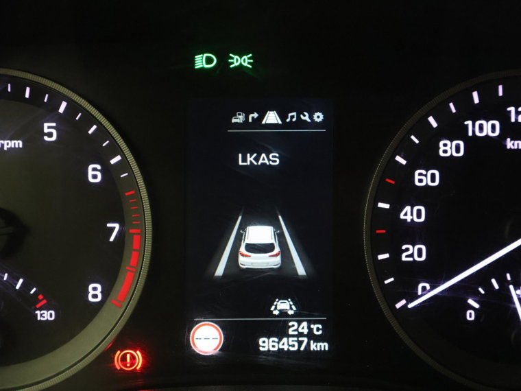 Vehicle Image 32