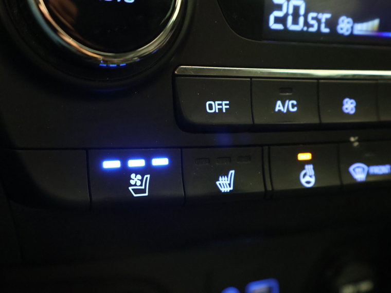 Vehicle Image 41