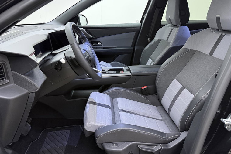 Vehicle Image 37