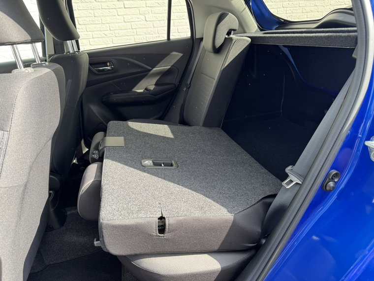 Vehicle Image 32