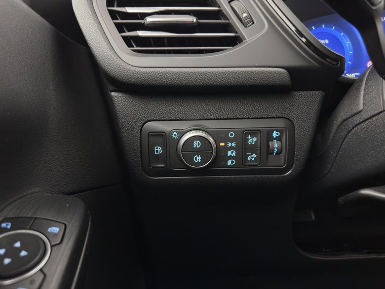 Vehicle Image 26
