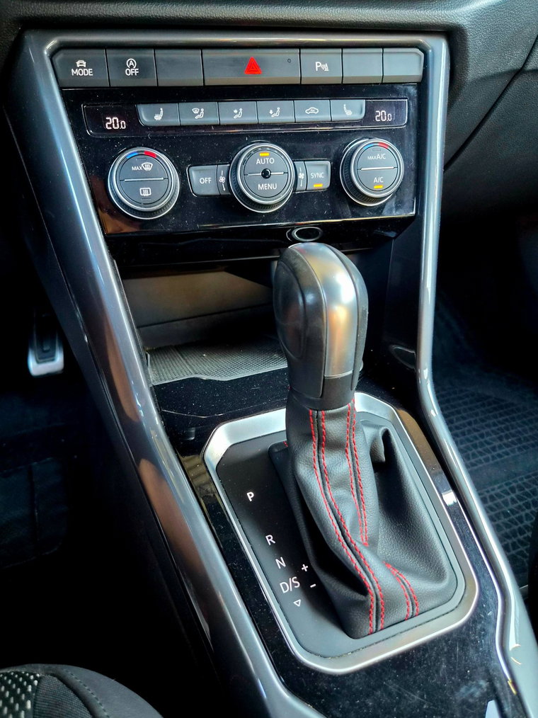 Vehicle Image 24