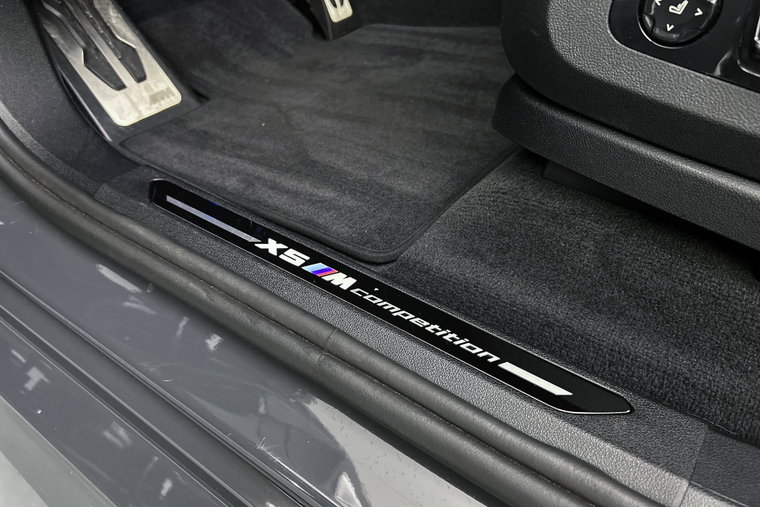 Vehicle Image 35