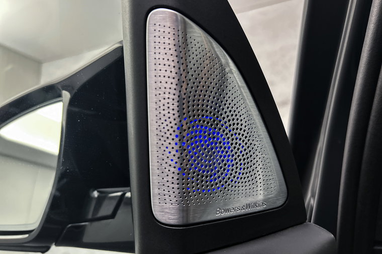 Vehicle Image 36