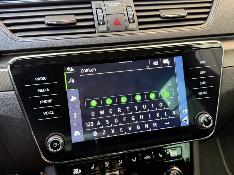 Vehicle Image 17