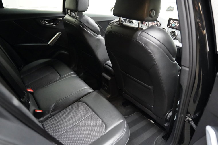 Vehicle Image 36