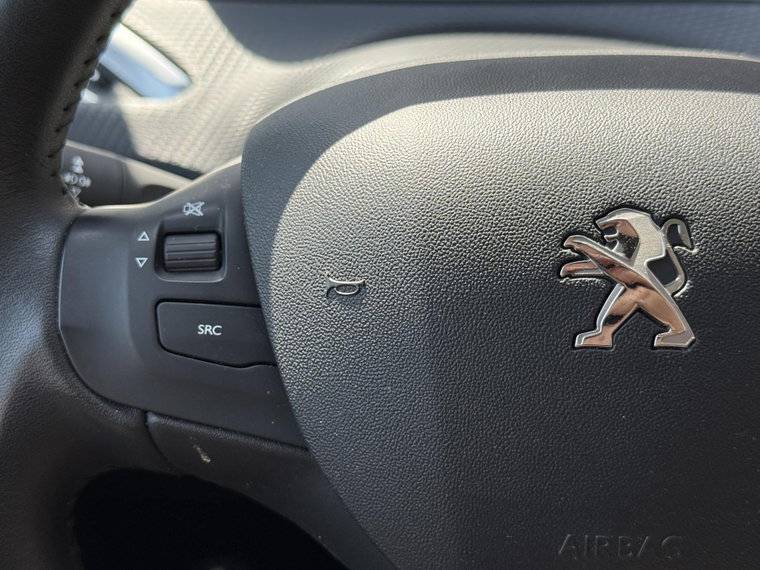 Vehicle Image 29