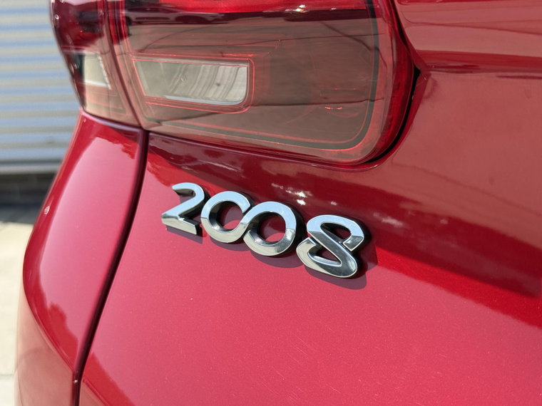 Vehicle Image 33