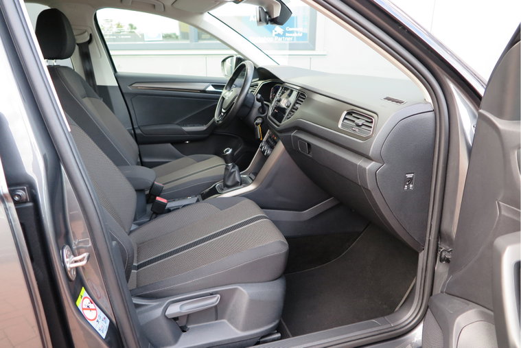 Vehicle Image 35