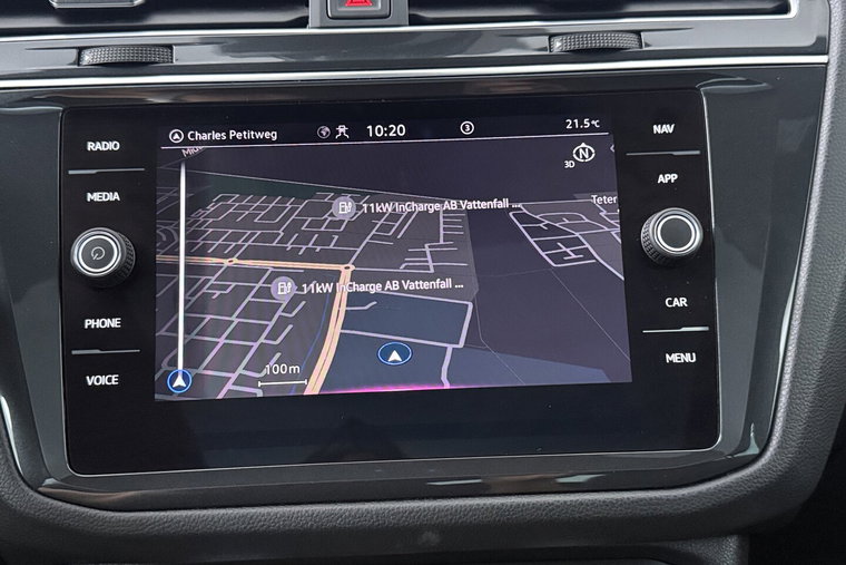 Vehicle Image 16