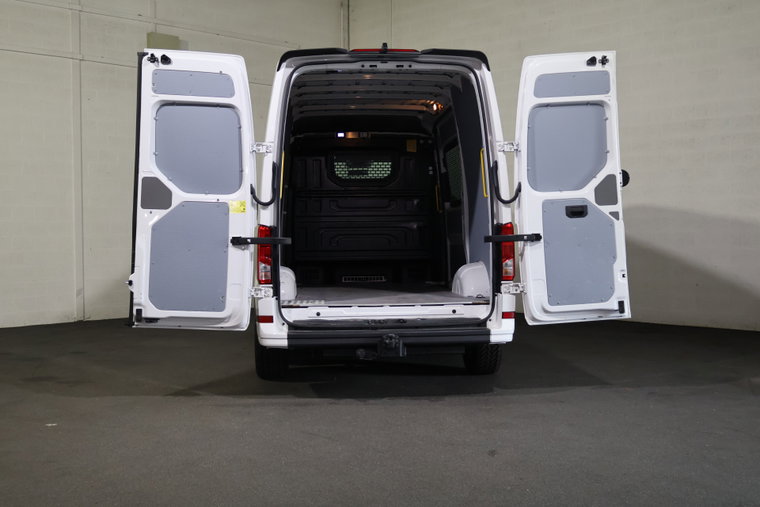Vehicle Image 13