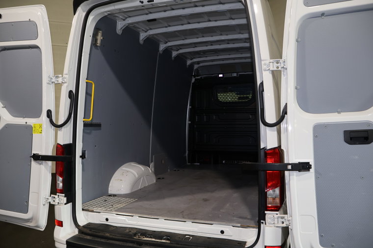 Vehicle Image 17