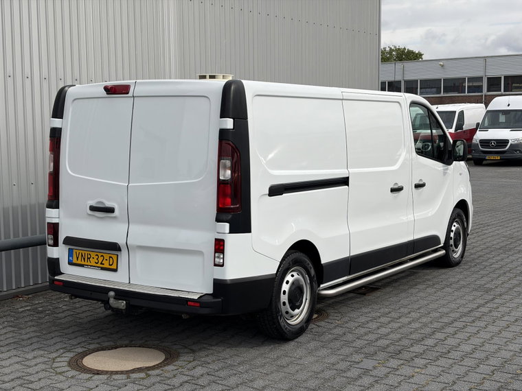 Vehicle Image 28