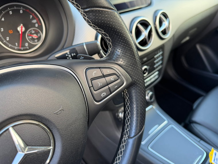 Vehicle Image 40
