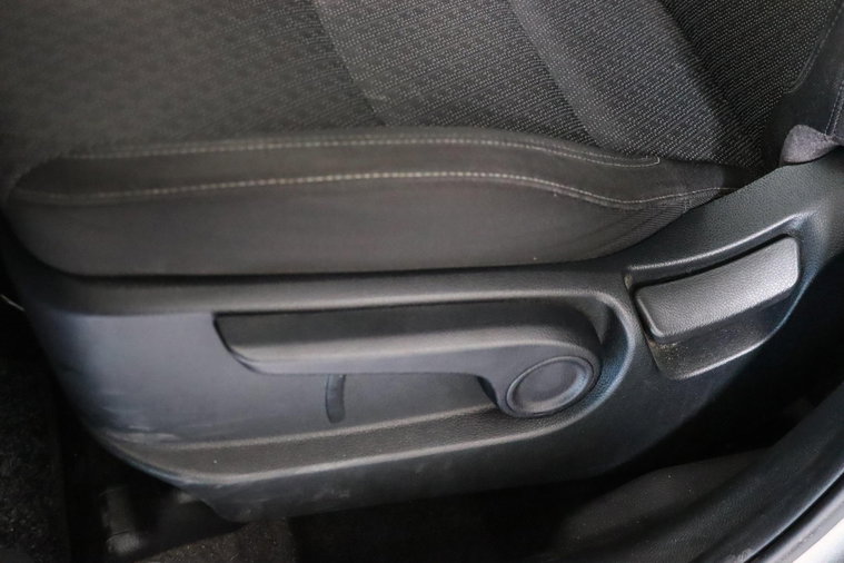 Vehicle Image 41