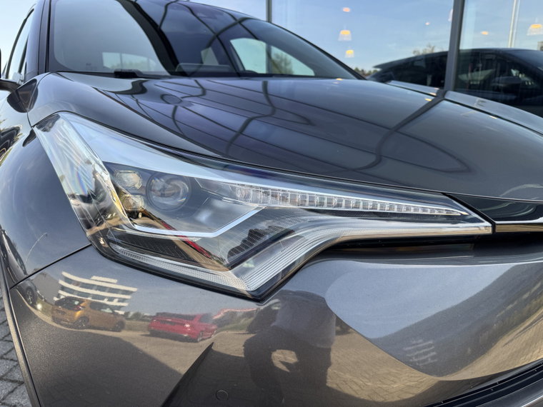 Vehicle Image 18