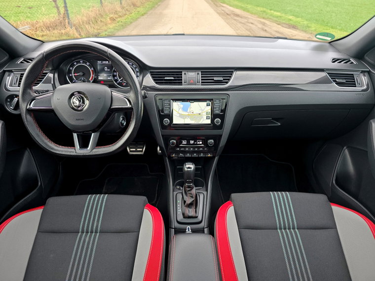 Vehicle Image 17
