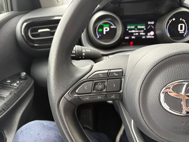 Vehicle Image 15
