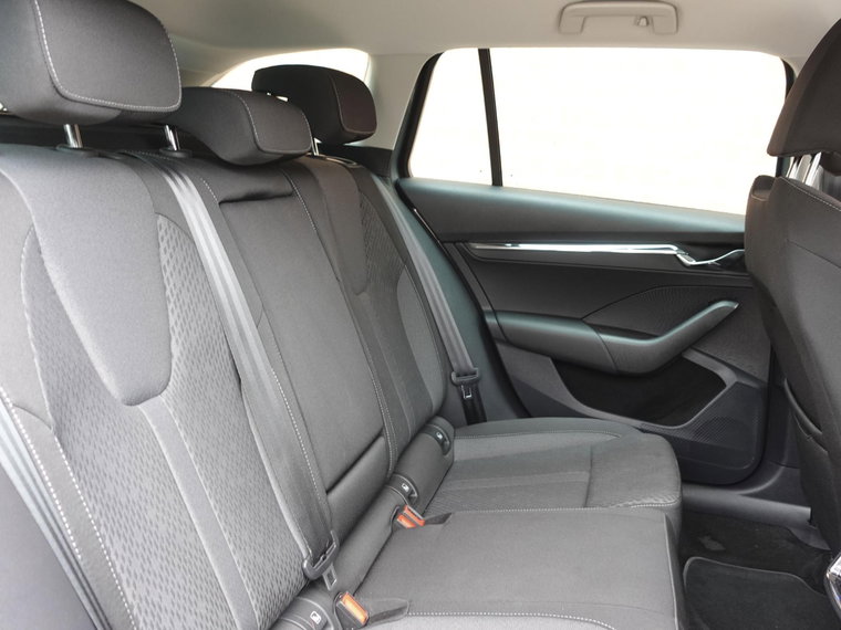 Vehicle Image 37