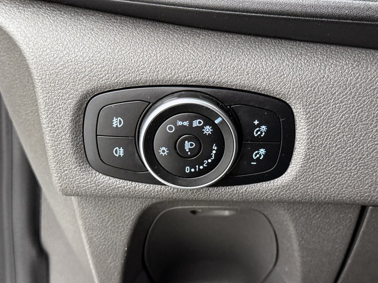 Vehicle Image 28