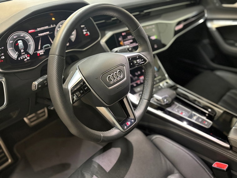Vehicle Image 30