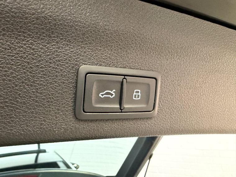 Vehicle Image 51