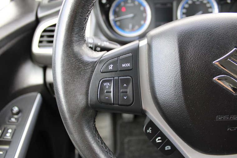 Vehicle Image 21