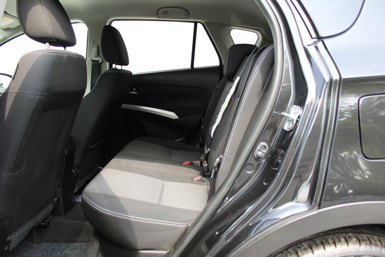 Vehicle Image 6