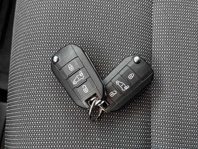 Vehicle Image 20