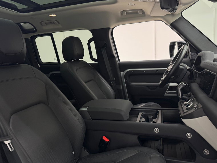 Vehicle Image 31