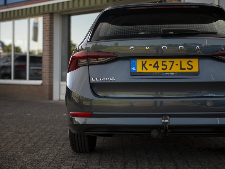 Vehicle Image 41