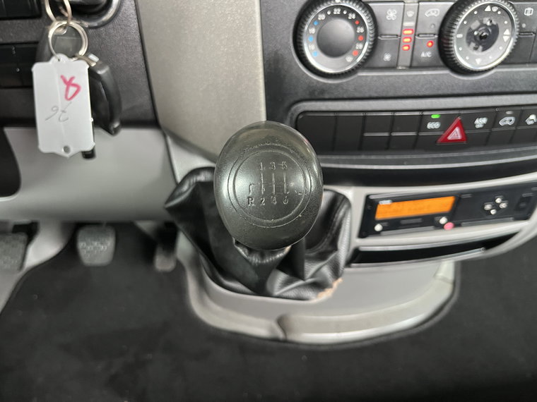 Vehicle Image 33