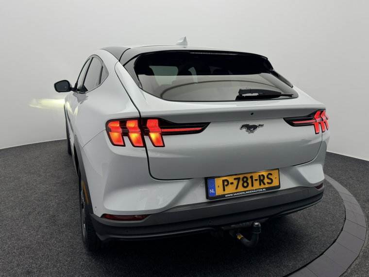Vehicle Image 33