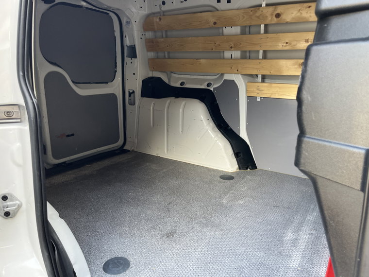 Vehicle Image 26